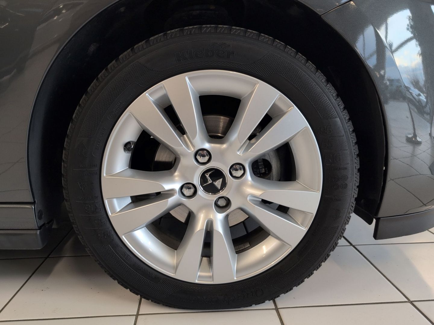 Fahrzeugabbildung Citroën DS3 1.2 PureTech 110 Navi Rückfahrkam. Notbrems.