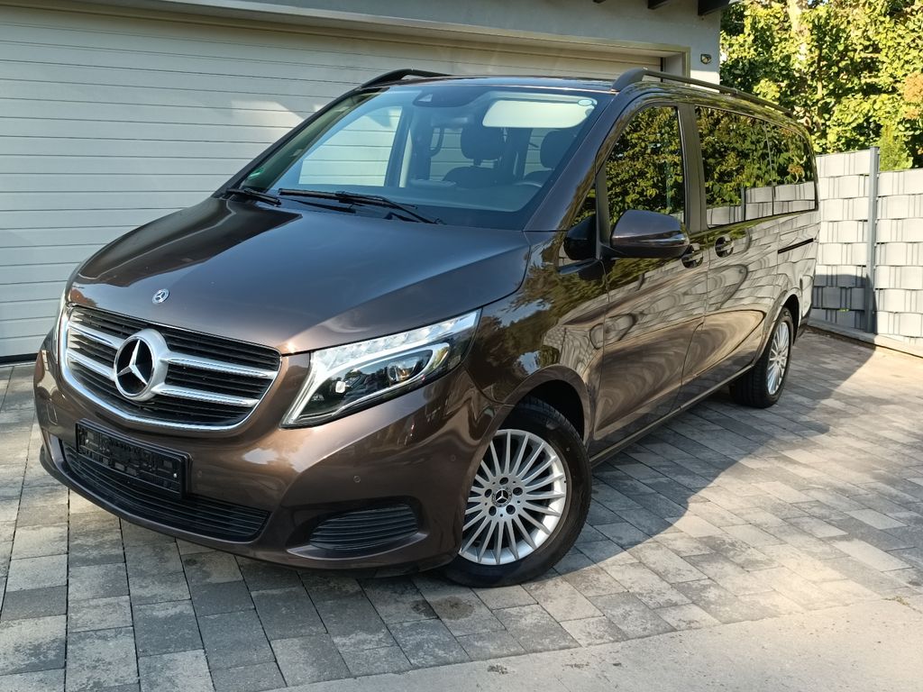 Image of Mercedes-Benz V 220