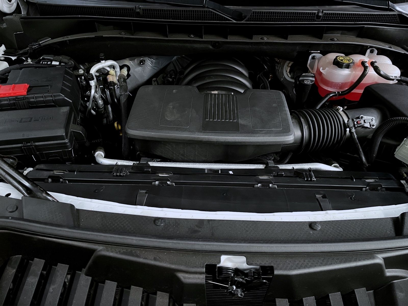 Cadillac Escalade - Bild 17