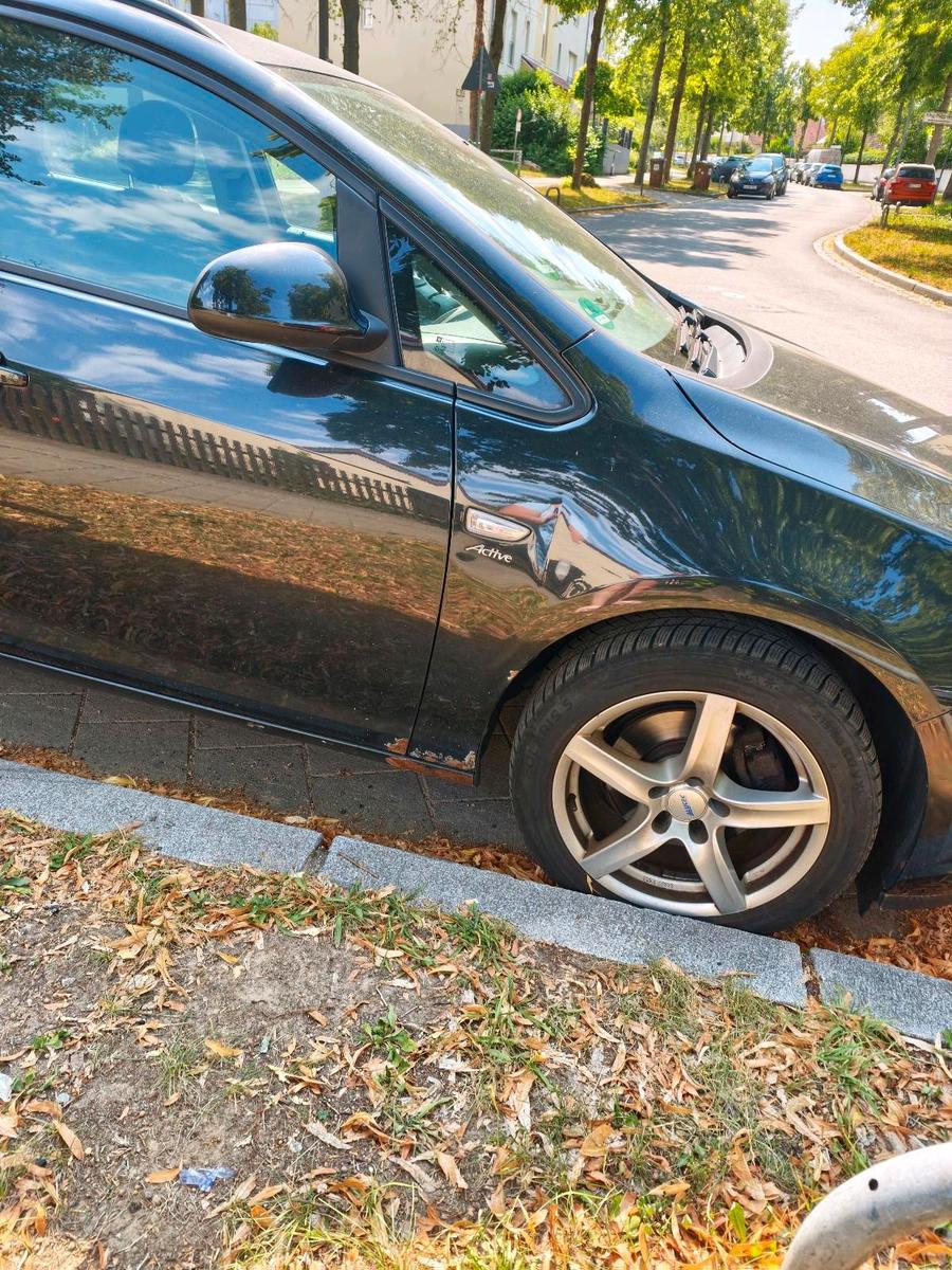 Opel Astra 2013 — photo 8