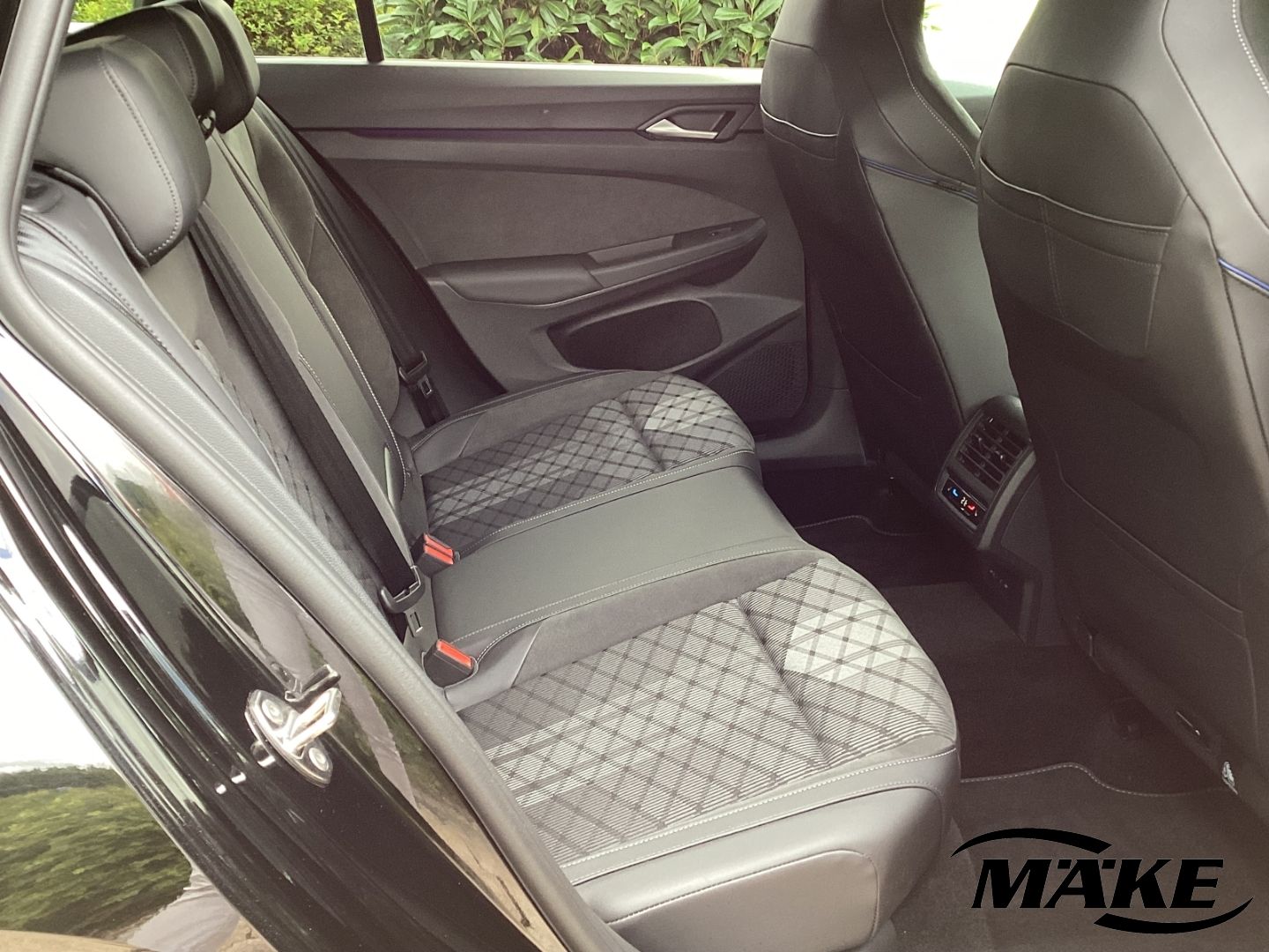 Golf Variant R-line 2.0 TSI DSG 4motion LED STDH
