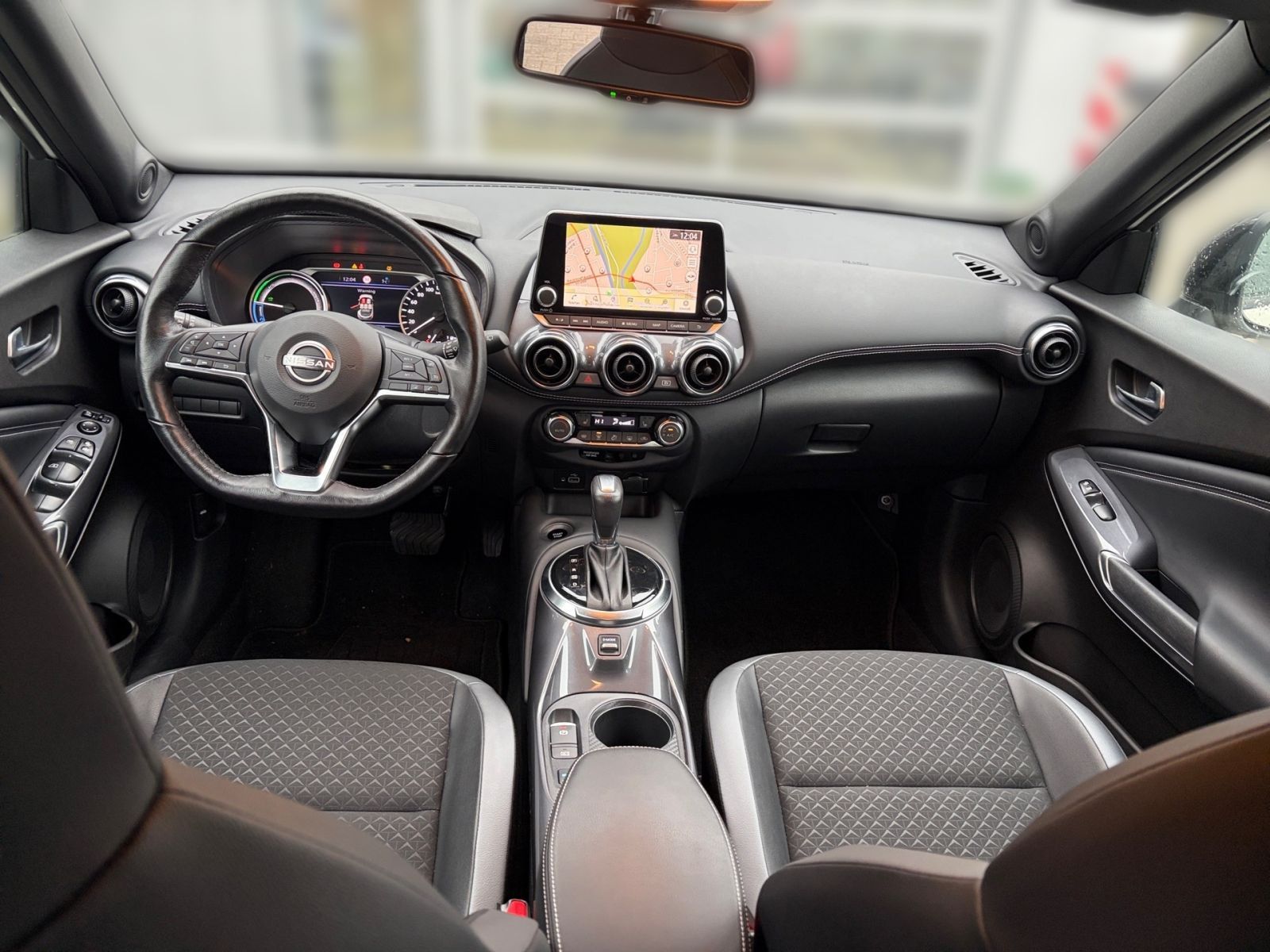 Fahrzeugabbildung Nissan Juke 1.6 Hybrid N-Connecta Hybrid