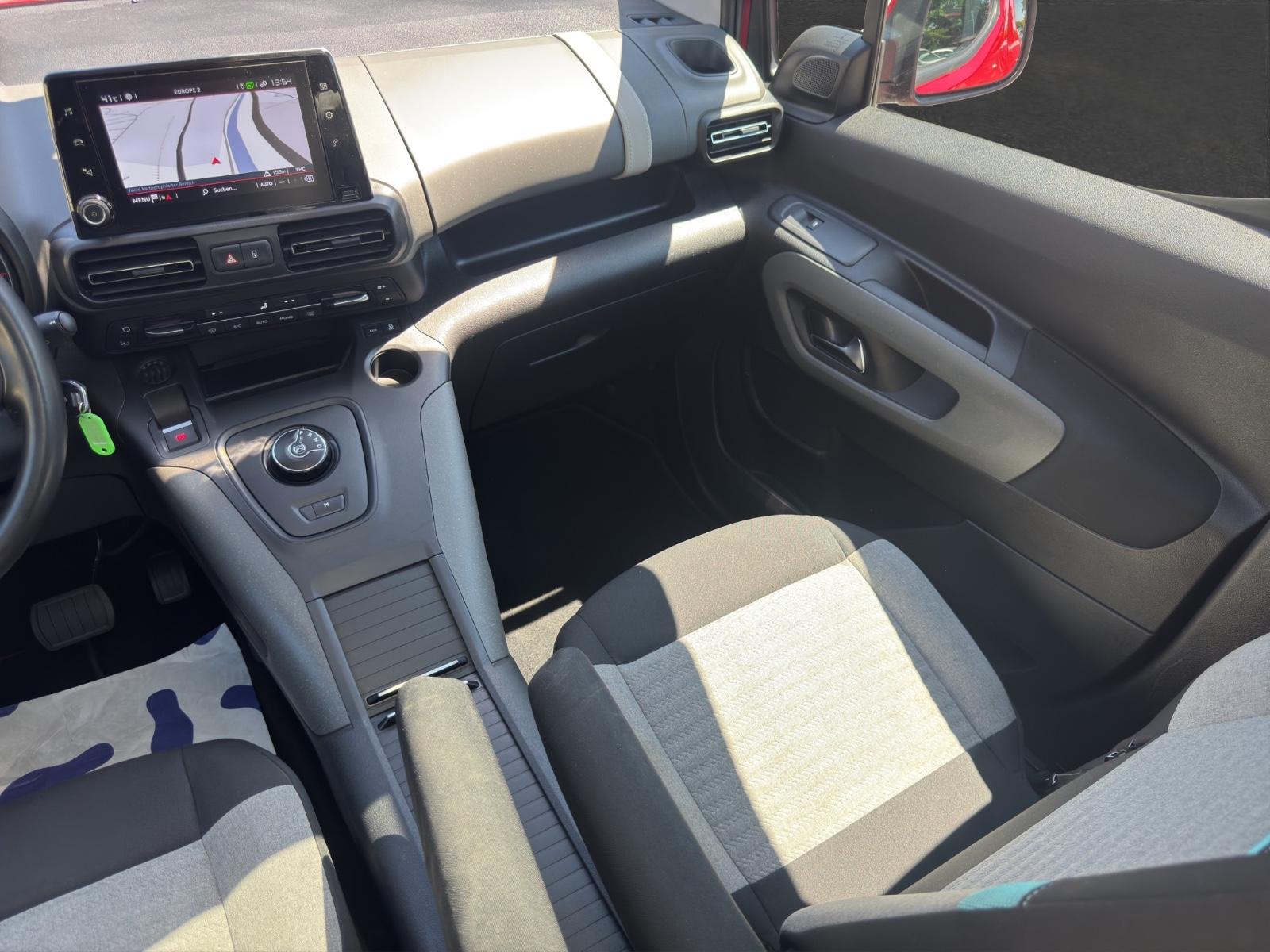 Citroën Berlingo Autom. AHK Kamera LED Navi Pano Spurhal