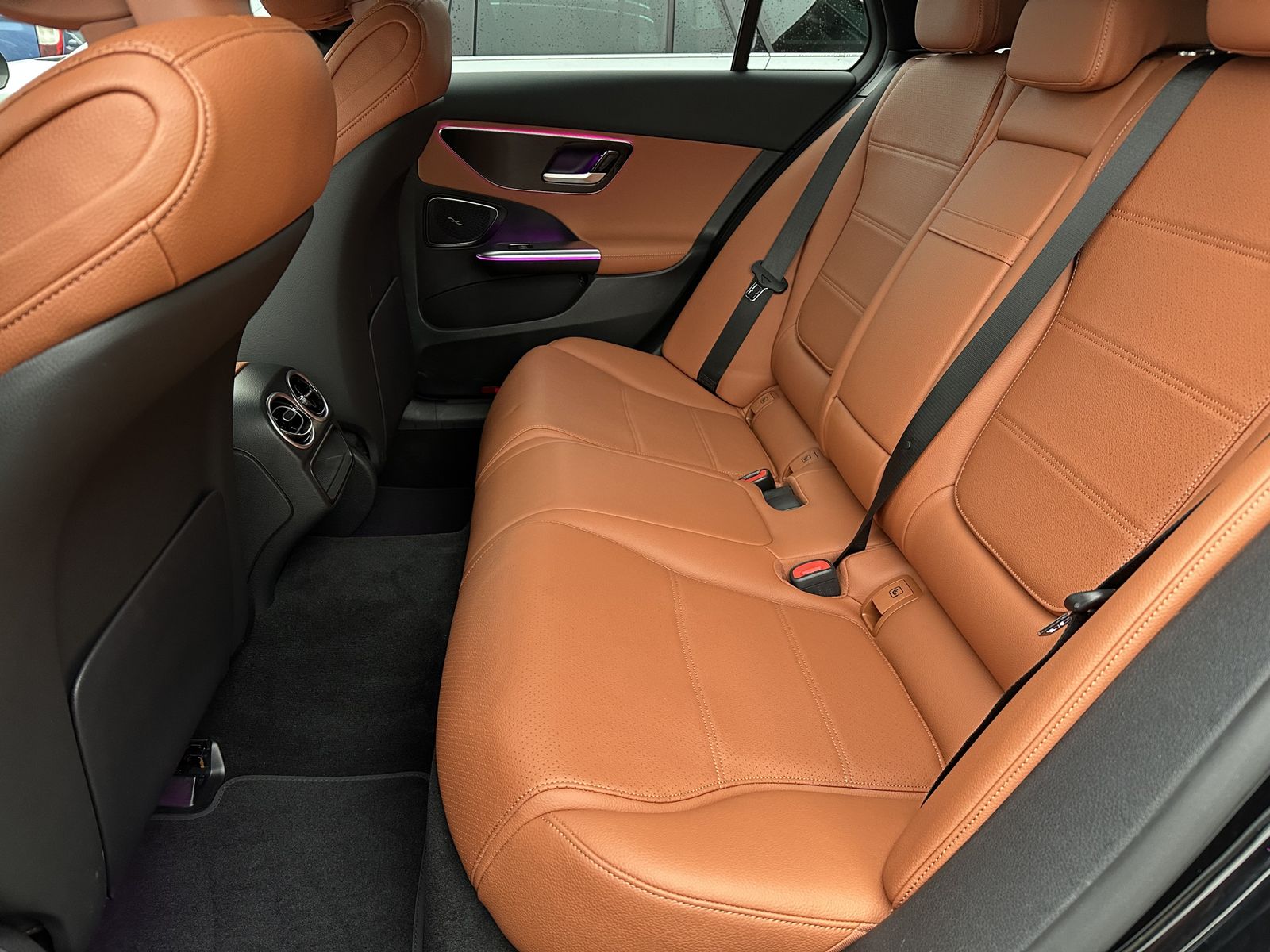 Fahrzeugabbildung Mercedes-Benz C 220d T Avantgarde NAV+LED+VC+360°+HUD+CARPLAY