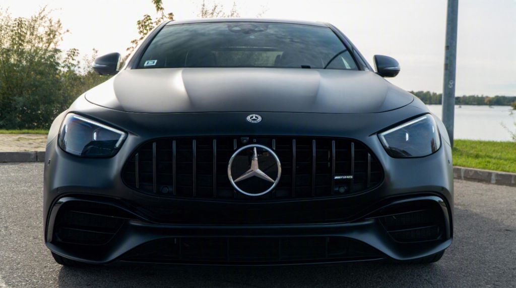 Image of Mercedes-Benz E 63 AMG