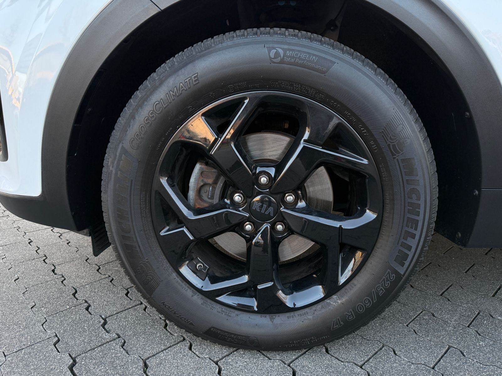 Fahrzeugabbildung Kia Sportage Black Edition KAM LED NAVI