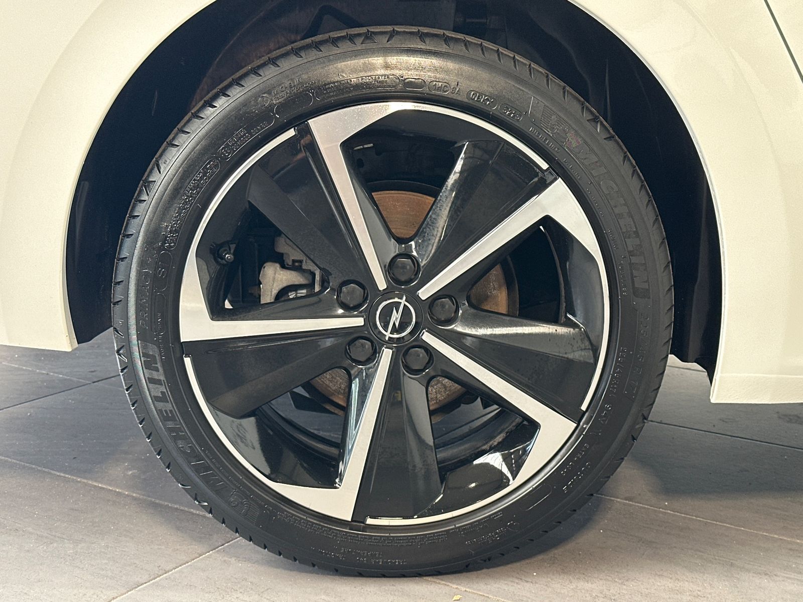 Fahrzeugabbildung Opel Astra ST 1.5 D Elegance NAV+LED+KAMERA+SHZ+VCOCK