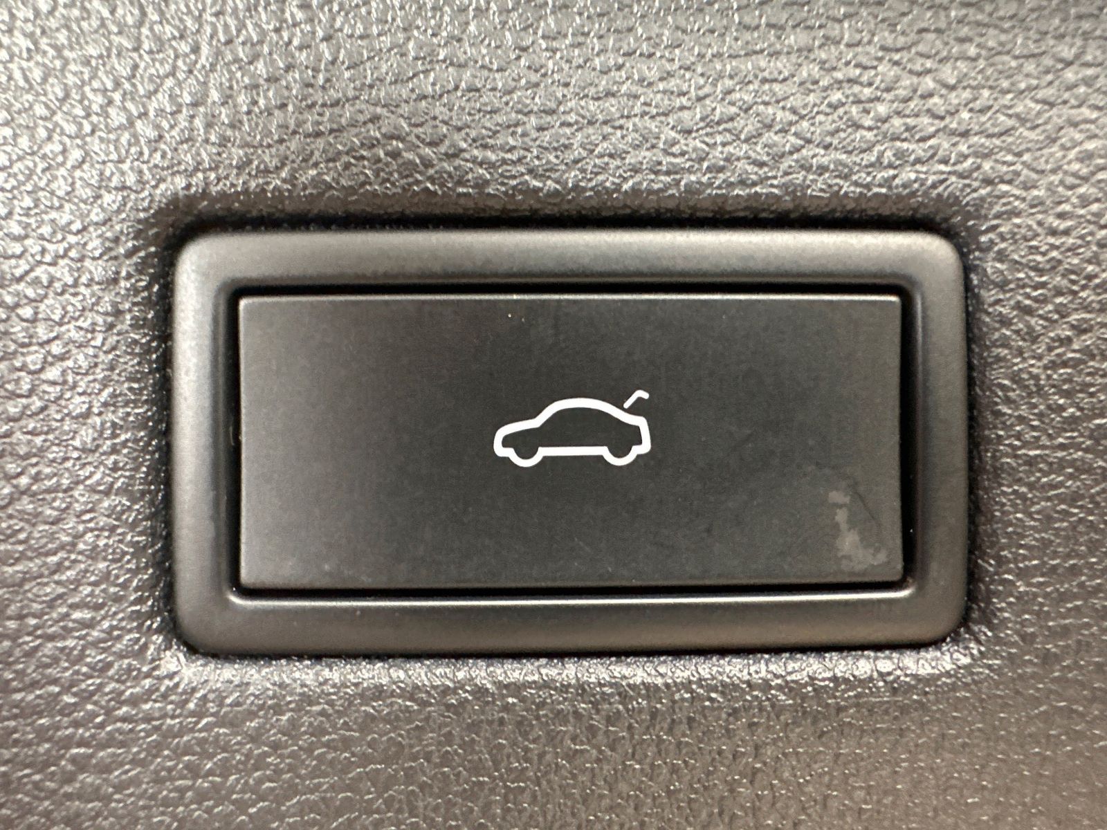 Fahrzeugabbildung SEAT Tarraco 2.0 TDI DSG FR NAV+LED+AHK+ACC+KAM+19ZO