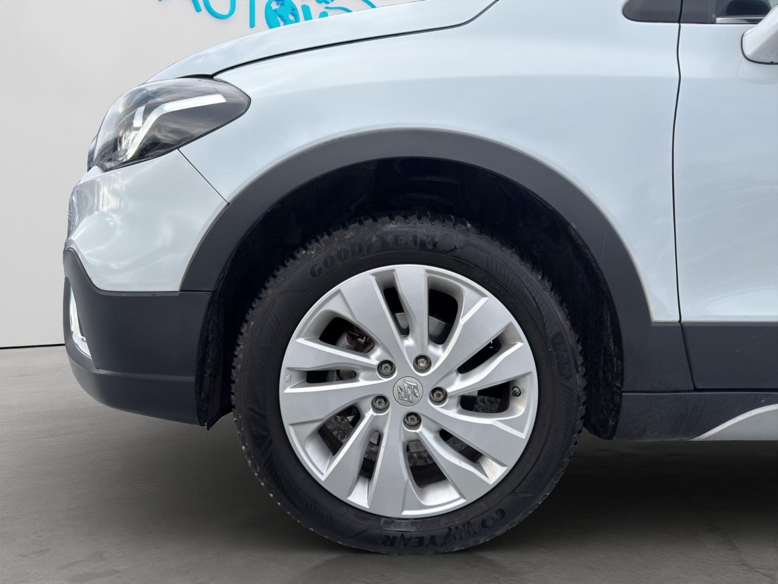 Suzuki SX4 S-Cross 1.4 Aut. KAM ACC XEN APP NAV TÜV NEU