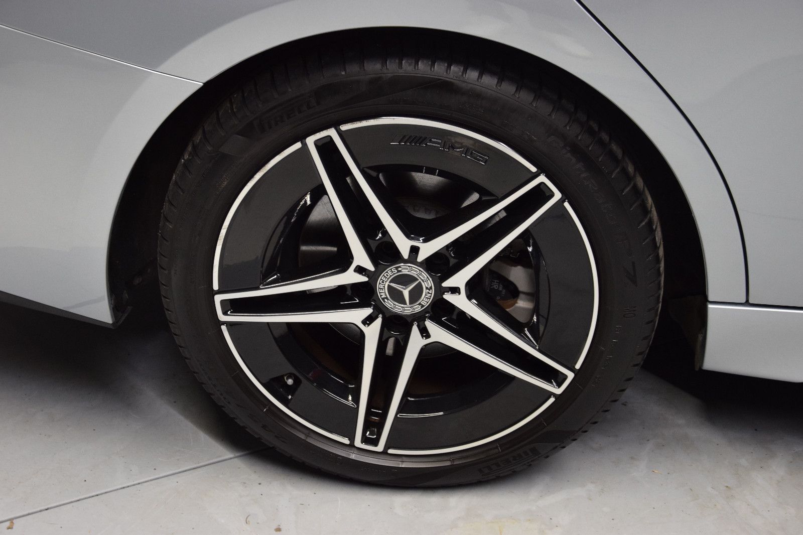 Fahrzeugabbildung Mercedes-Benz C 200 T AMG Night Pano Ambiente 360°