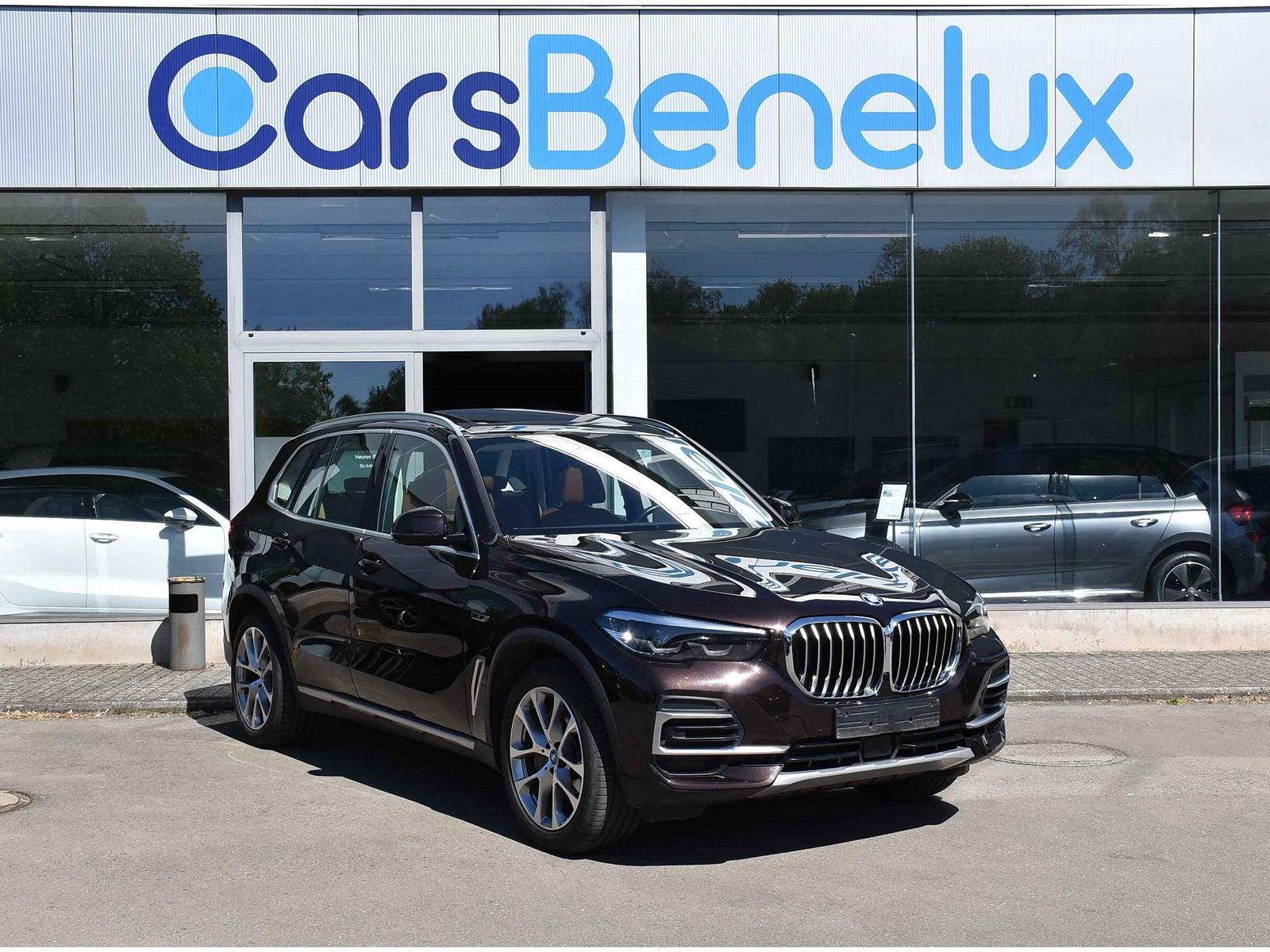 BMW X5 3.0A xDrive45e Xline LUFT PANO BOWERS AHK 1°H