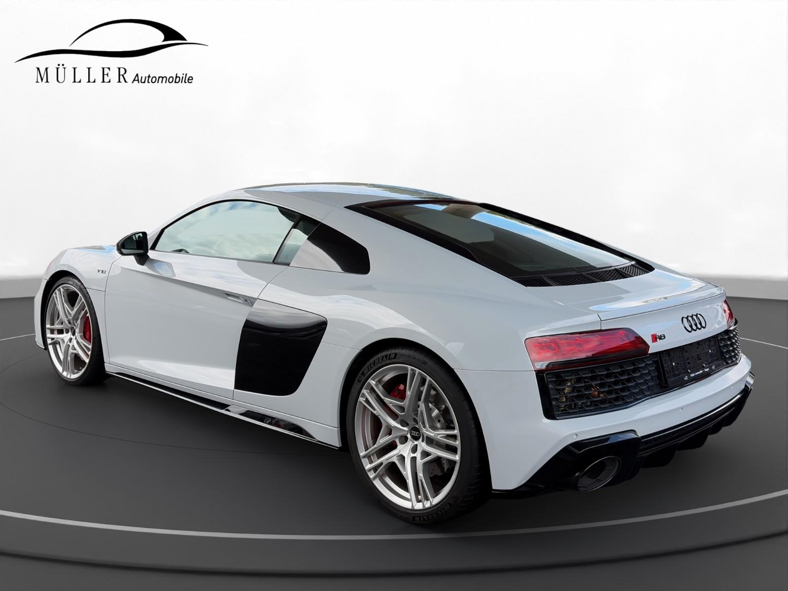 Audi R8 Coupe V10 perf. RWD Nappa Kamera B&O Sound