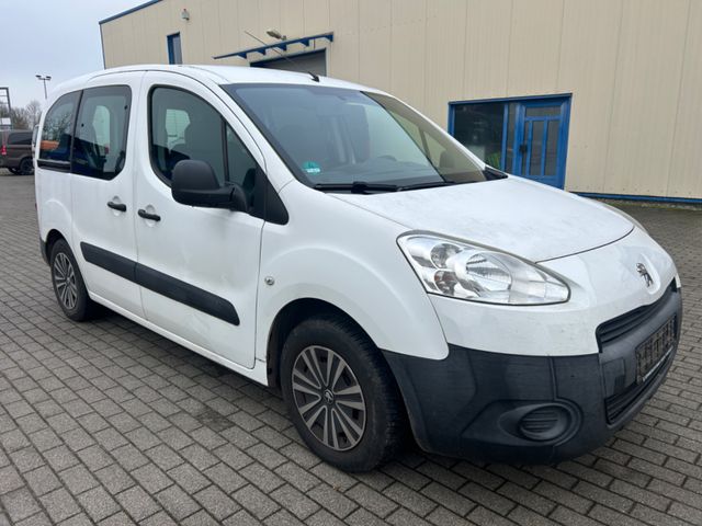 Peugeot Partner Tepee Access 1.6 Benzin Euro 5 AHK