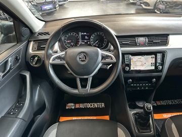 Skoda Rapid*KLIMAAUTO*SZHZ*CARPLAY*NAVI*TEMPO*TÜV0927
