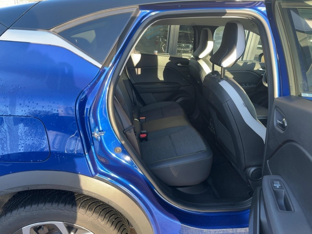 Fahrzeugabbildung Renault Captur INTENS Plug-in 160 AHK