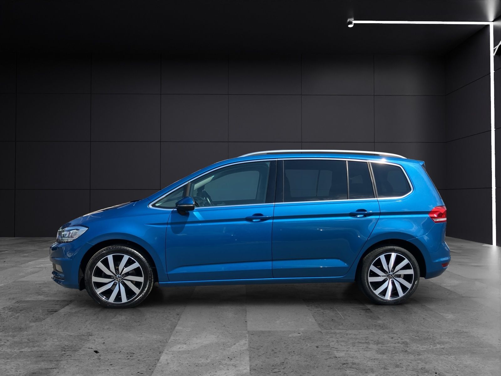 Fahrzeugabbildung Volkswagen Touran Highline BMT/Start-Stopp LED Climatronic