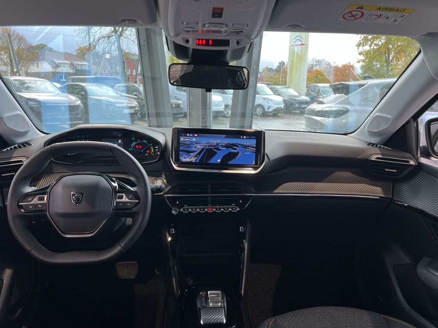 Fahrzeugabbildung Peugeot 208 Business Elektro 156 Navi DAB SHZ Keyless