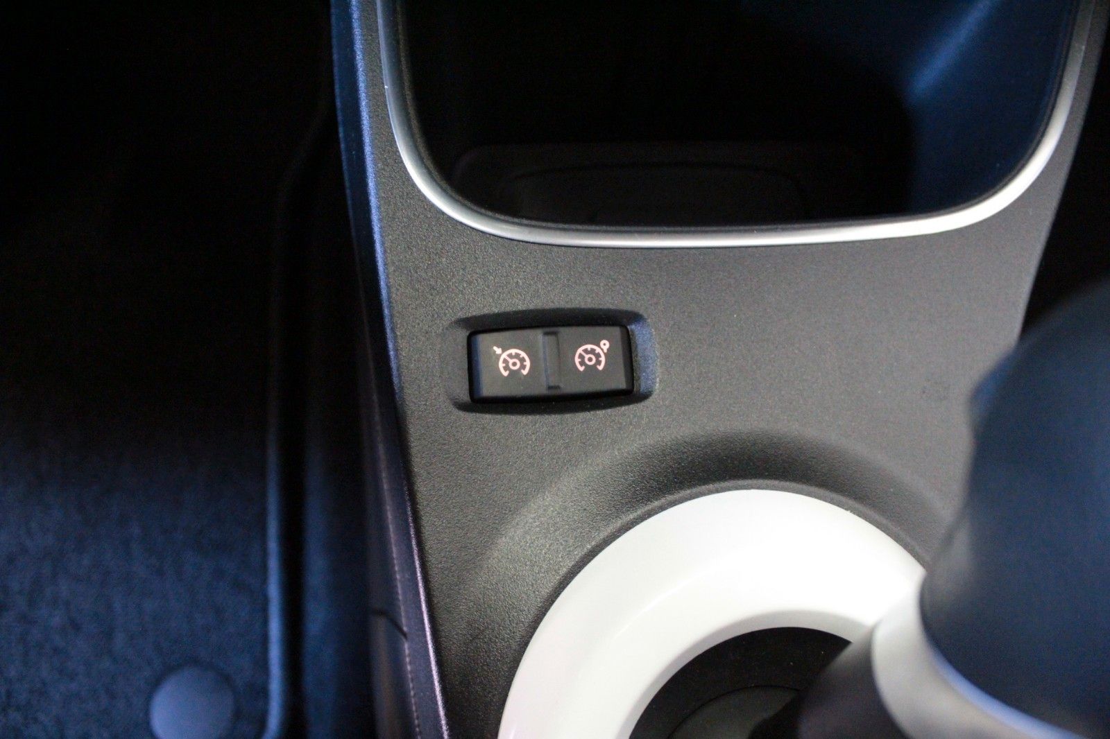 Fahrzeugabbildung Renault Twingo E-Tech 100% elektrisch*einer der letzten*