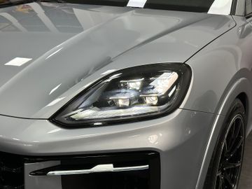Porsche Cayenne - 9