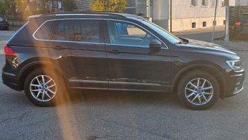 Volkswagen Tiguan - 12