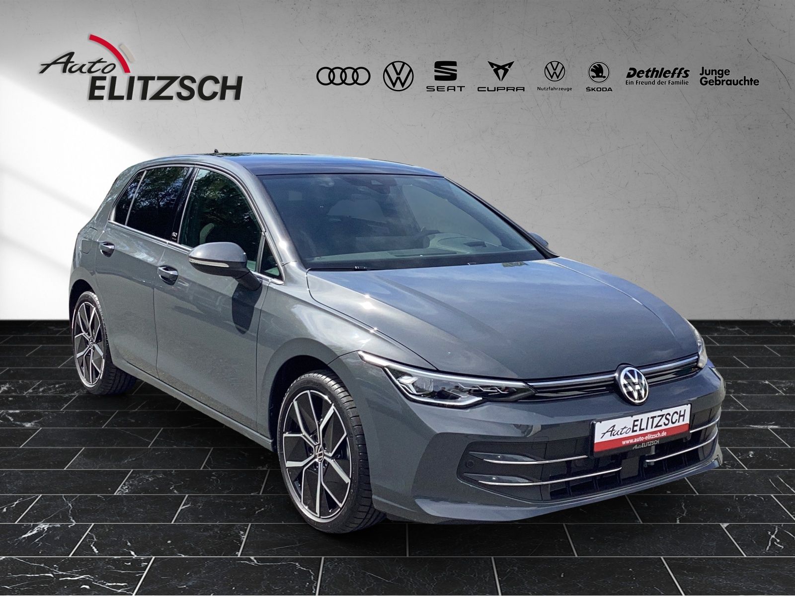 Fahrzeugabbildung Volkswagen Golf VIII eTSI Edition 50 DSG Matrix AHK Pano HU