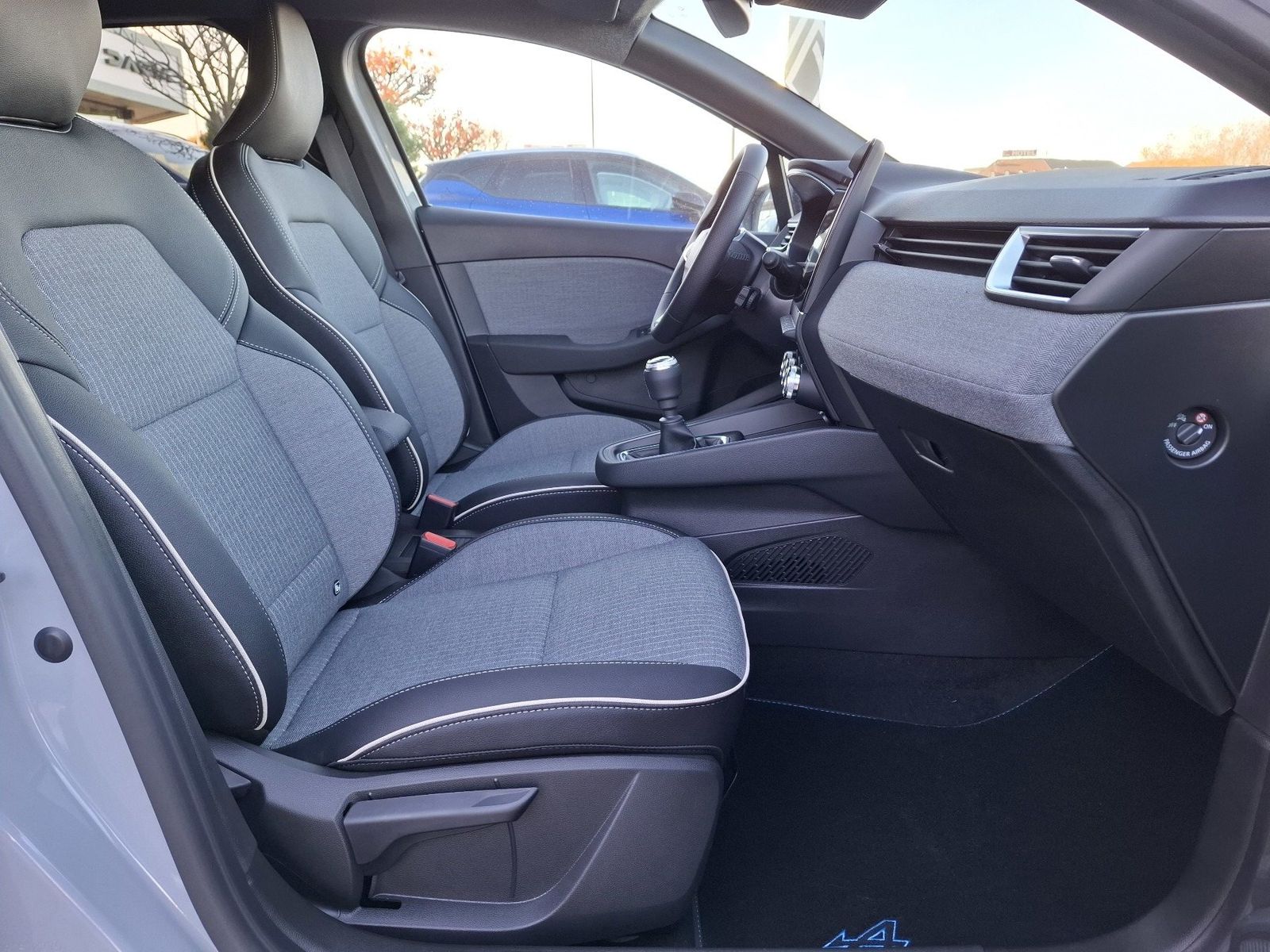 Renault Clio - Bild 12