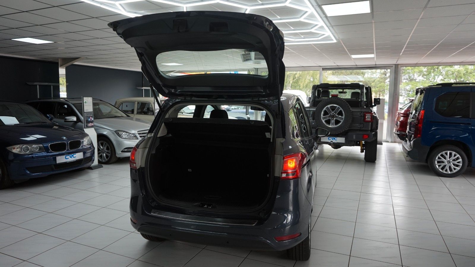 Fahrzeugabbildung Ford B-Max Titanium 4,9 Liter / 100 Km