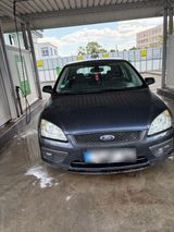 Ford FOCUS 1.6 - Ford Focus aus 2006: 1.6