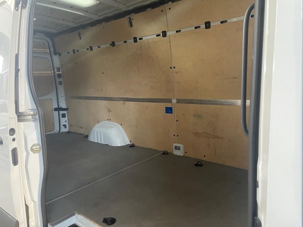 Fahrzeugabbildung Mercedes-Benz Sprinter 317 Kasten L3H2 Schwingsitz RFK MBUX