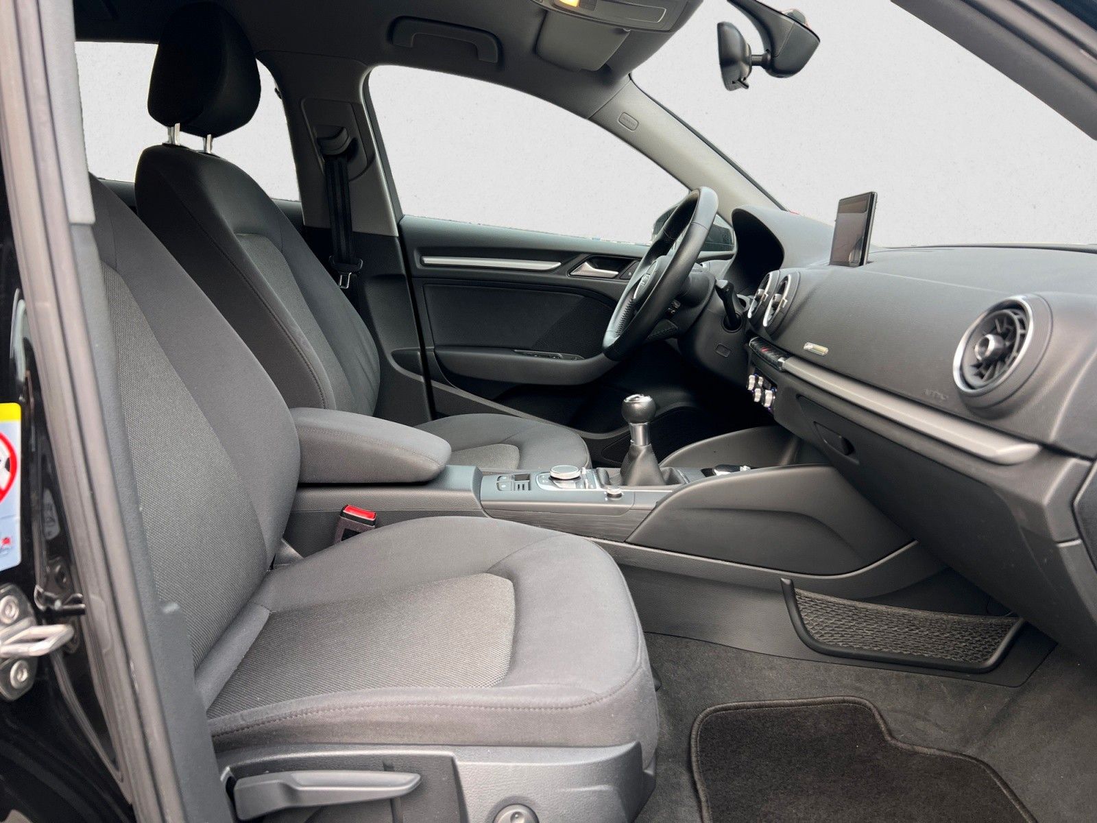 Audi A3 Sportback NAVI SHZ AHK STANDHEIZUNG foto 13