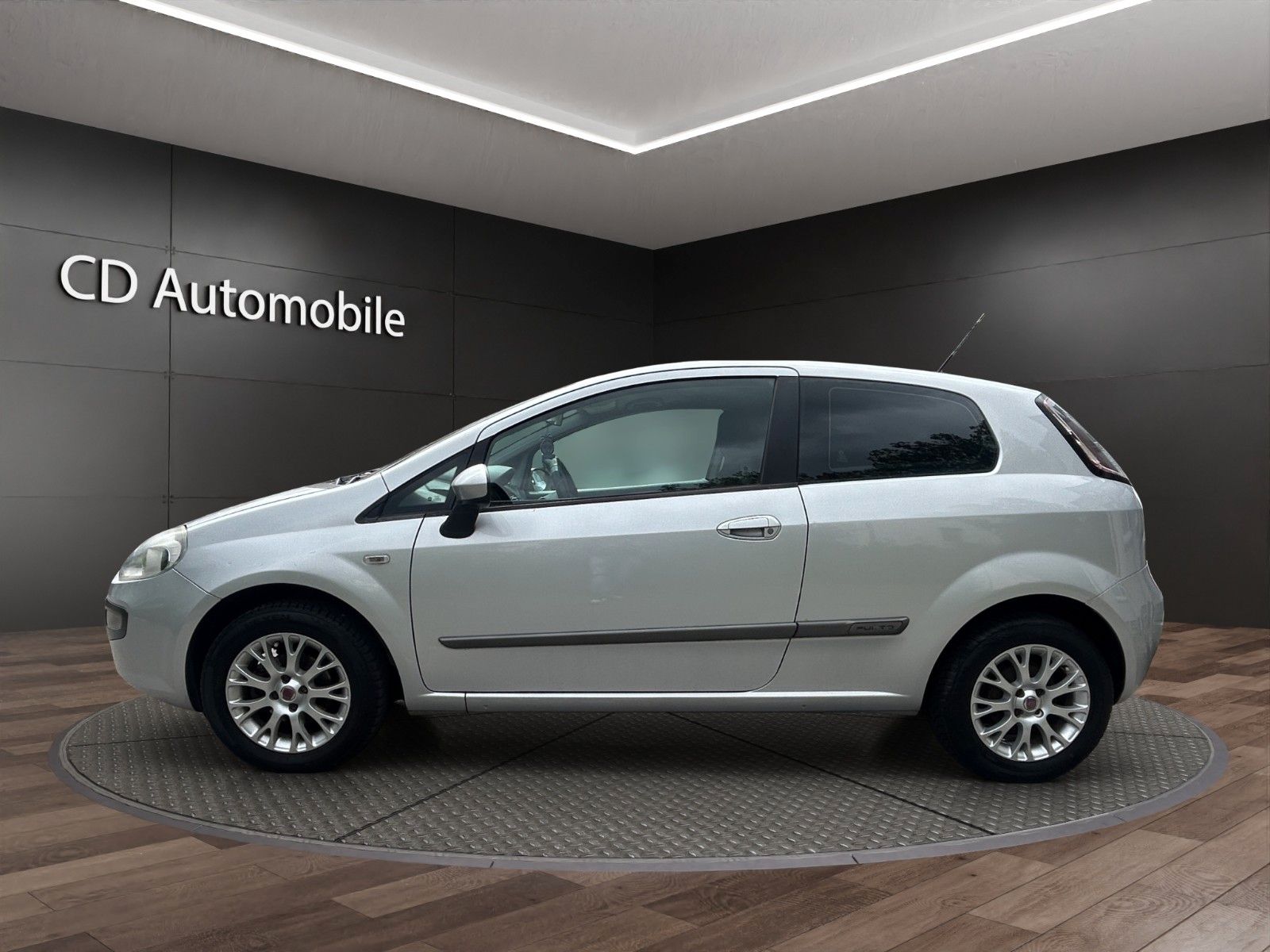 Fahrzeugabbildung Fiat Punto Evo Dynamic Klima  Zahnrimmen neu/