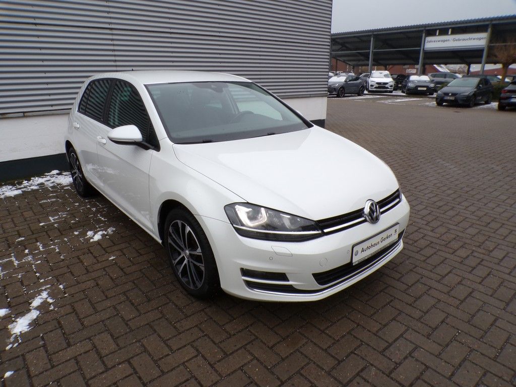 Fahrzeugabbildung Volkswagen Golf VII 1.2 TSI Allstar *XENON*SHZ*ACC*