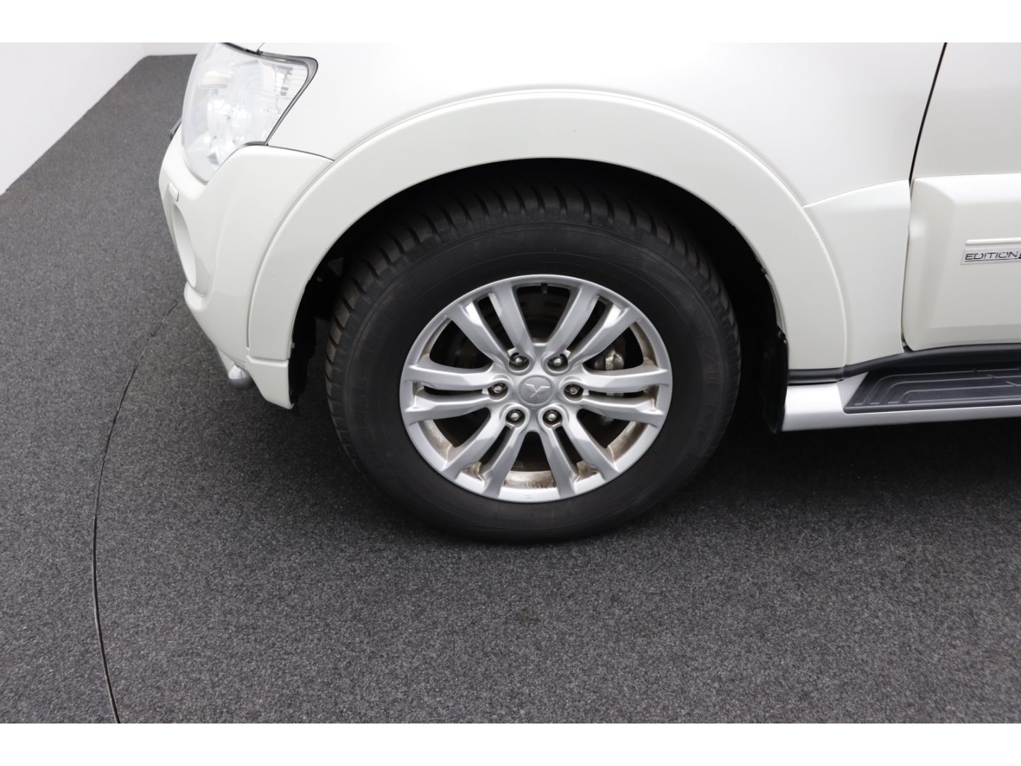 Fahrzeugabbildung Mitsubishi Pajero 3.2 DI-D Edition 30 7-Sitzer