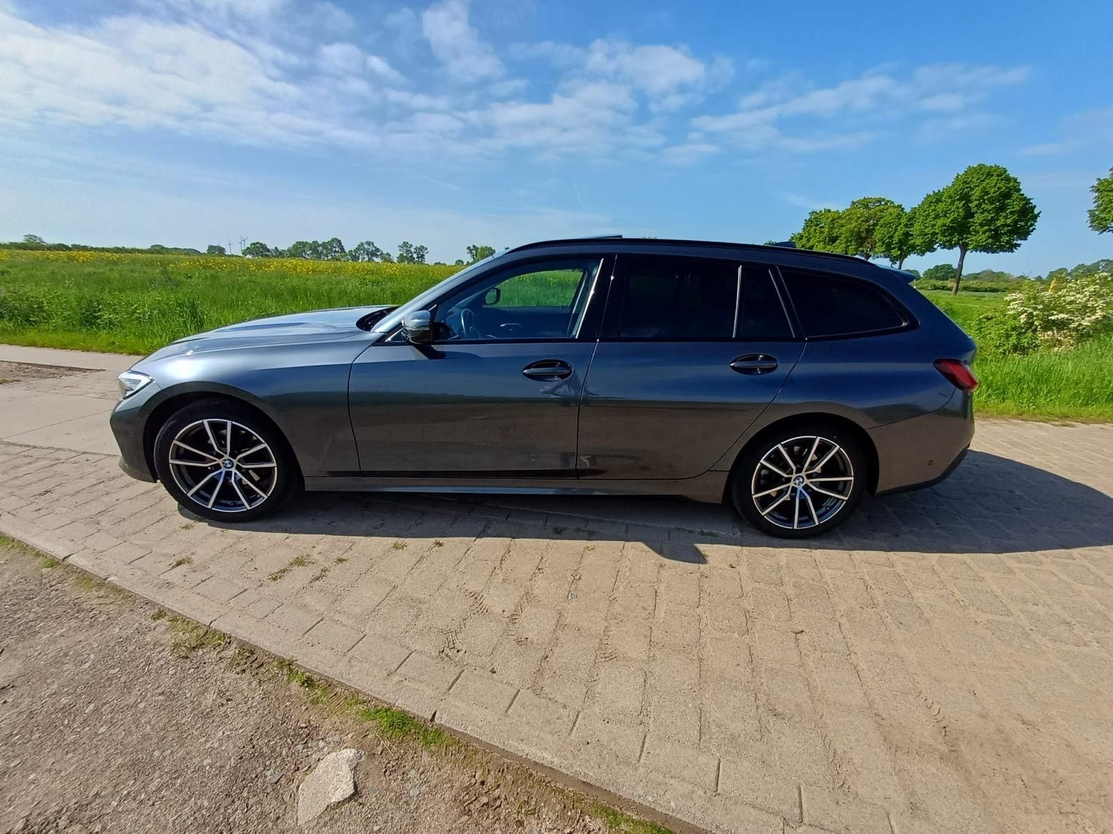 BMW 320d xDrive Touring Sport Line Automatic gepfleg