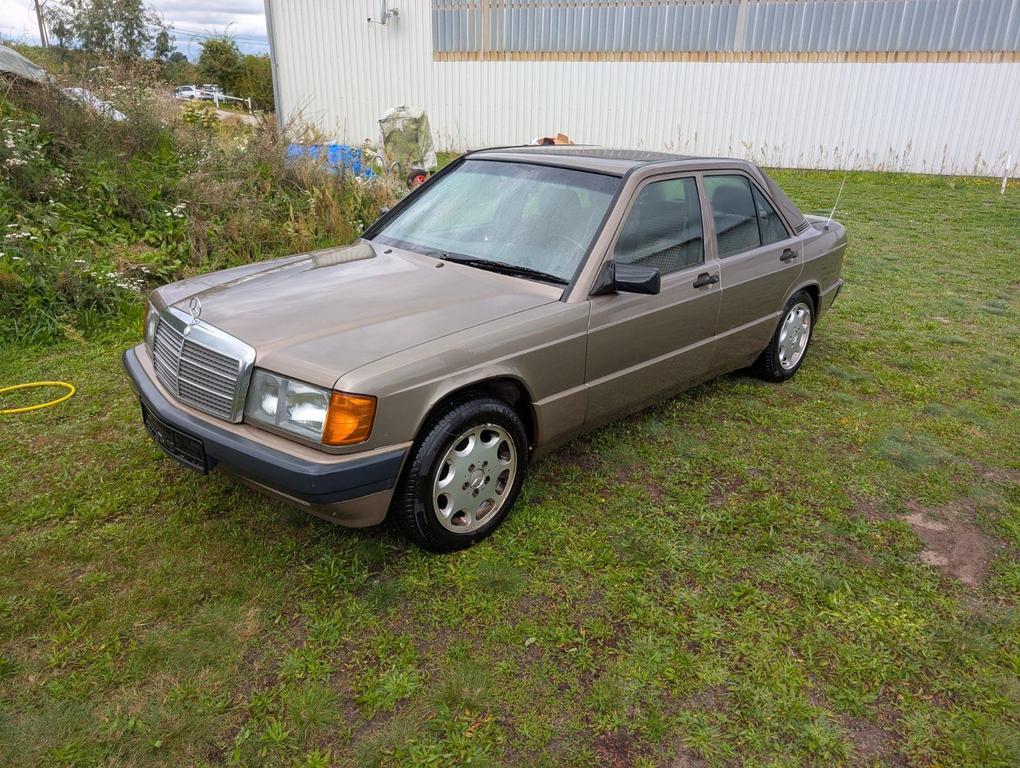 Mercedes-Benz 190
