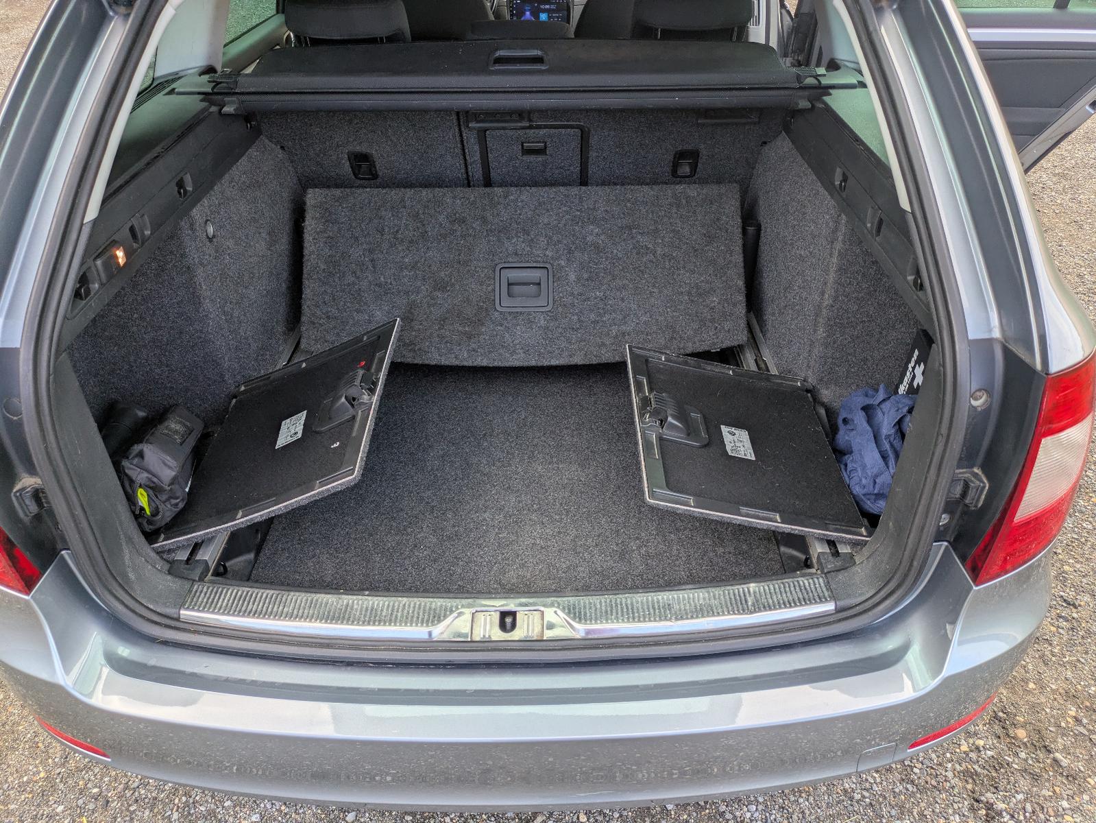 Skoda Superb 2011 — photo 8
