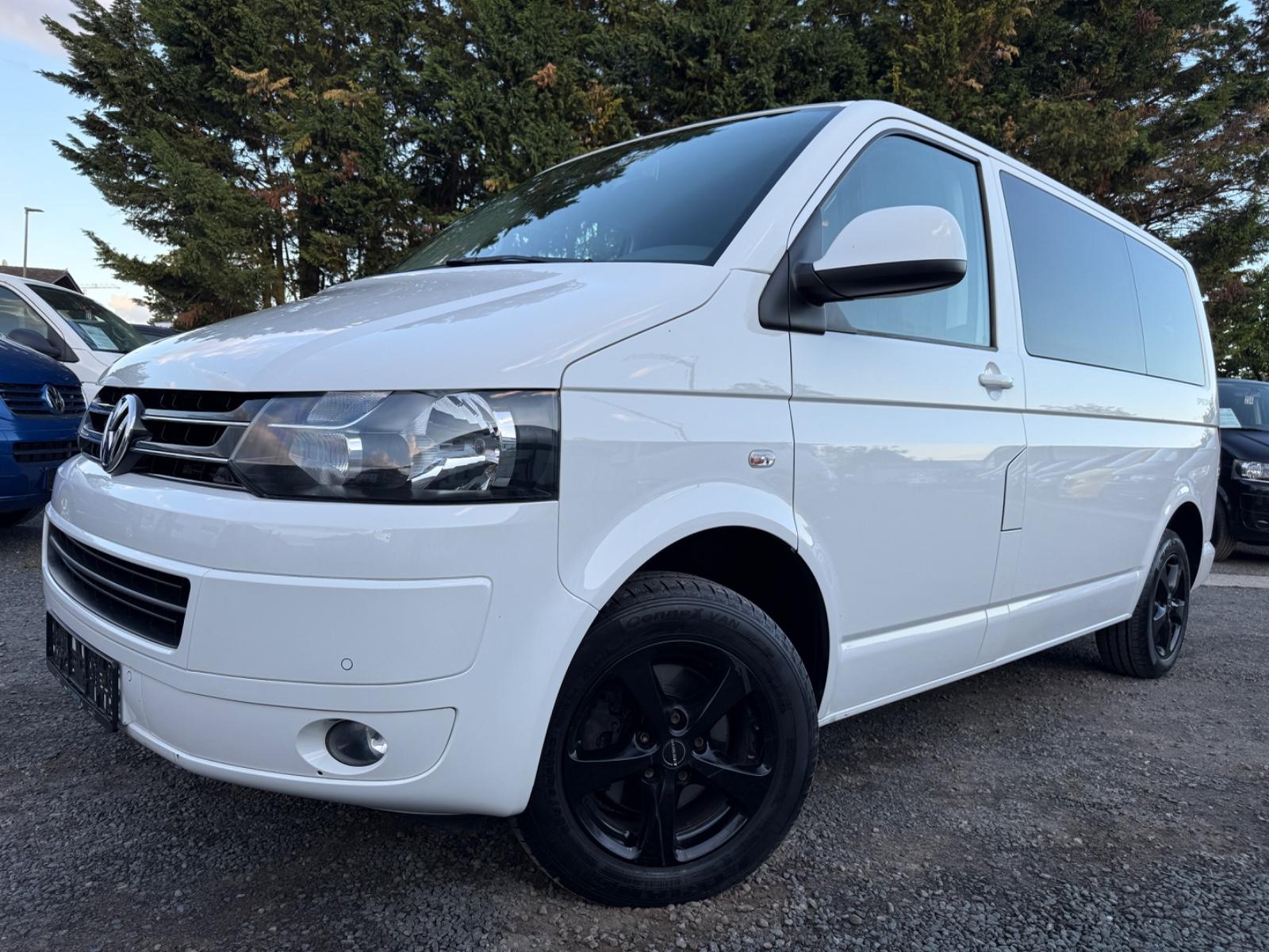 Volkswagen T5 Multivan Special/DSG/Standhzg/Tisch/AHK/1Hand