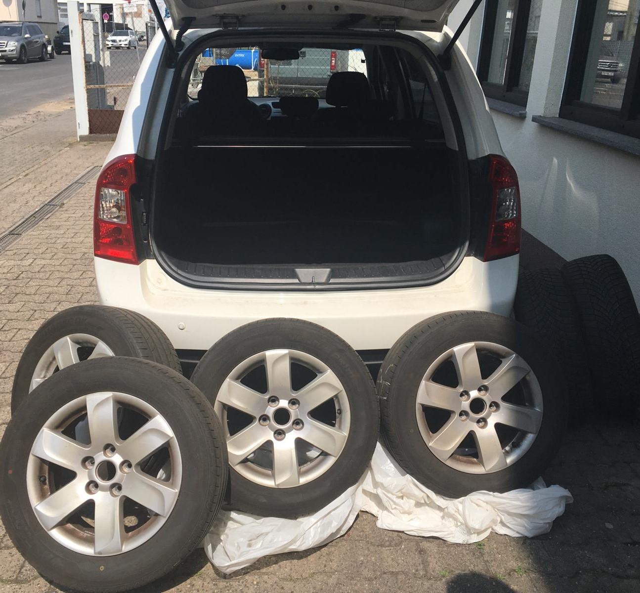 Kia Carens 2009 — photo 7