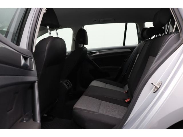 Fahrzeugabbildung Volkswagen Golf 1.6 TDI Klimaautomatik-2-Zonen SHZ