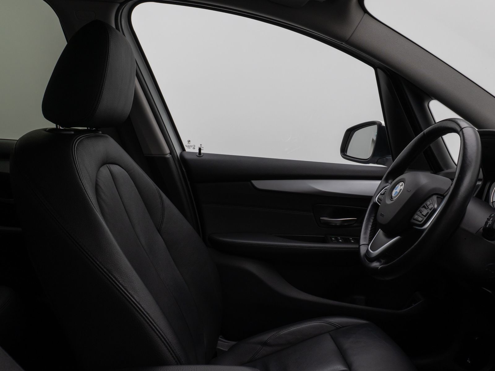 Fahrzeugabbildung BMW 220d Gran Tourer Advantage Kamera HUD Komfort