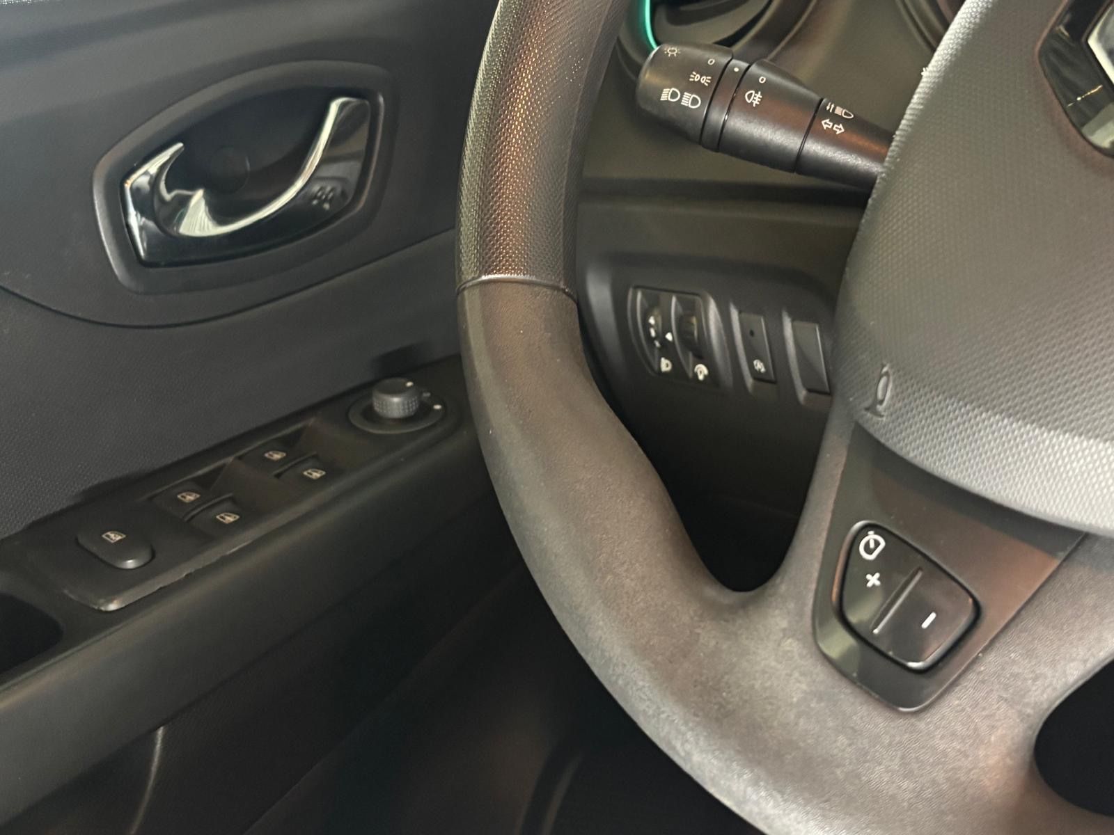 Captur Expression*AHK*KLIMA*Elektr.Fenst*HU Neu*