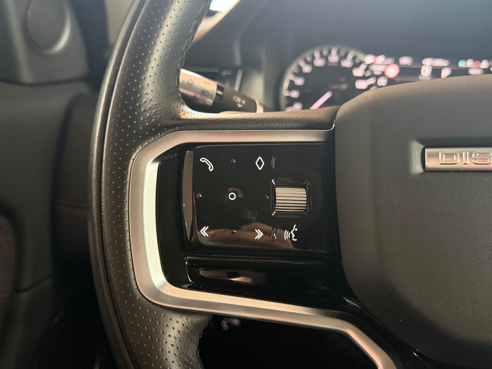 Fahrzeugabbildung Land Rover Discovery Sport R-Dynamic S AWD/LEDER/KAMERA/ACC