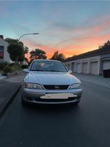 Opel Vectra b 1,6 16v Bj. 2001 - Opel Vectra: 20 16v