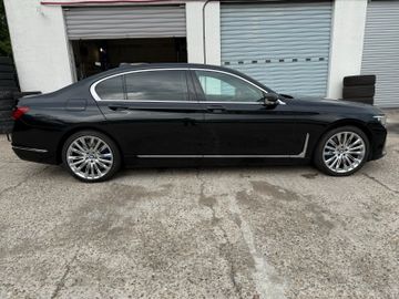 BMW 745 - 4