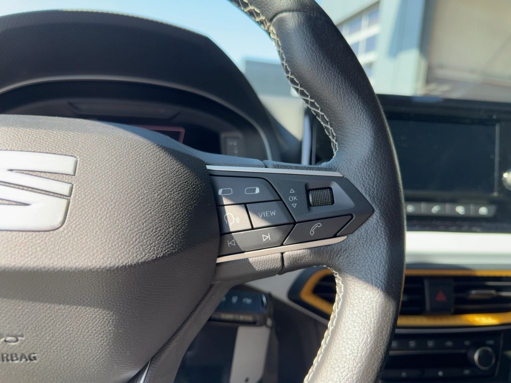 Fahrzeugabbildung SEAT Ibiza Road Edition  KLIMA  ALLWETTER