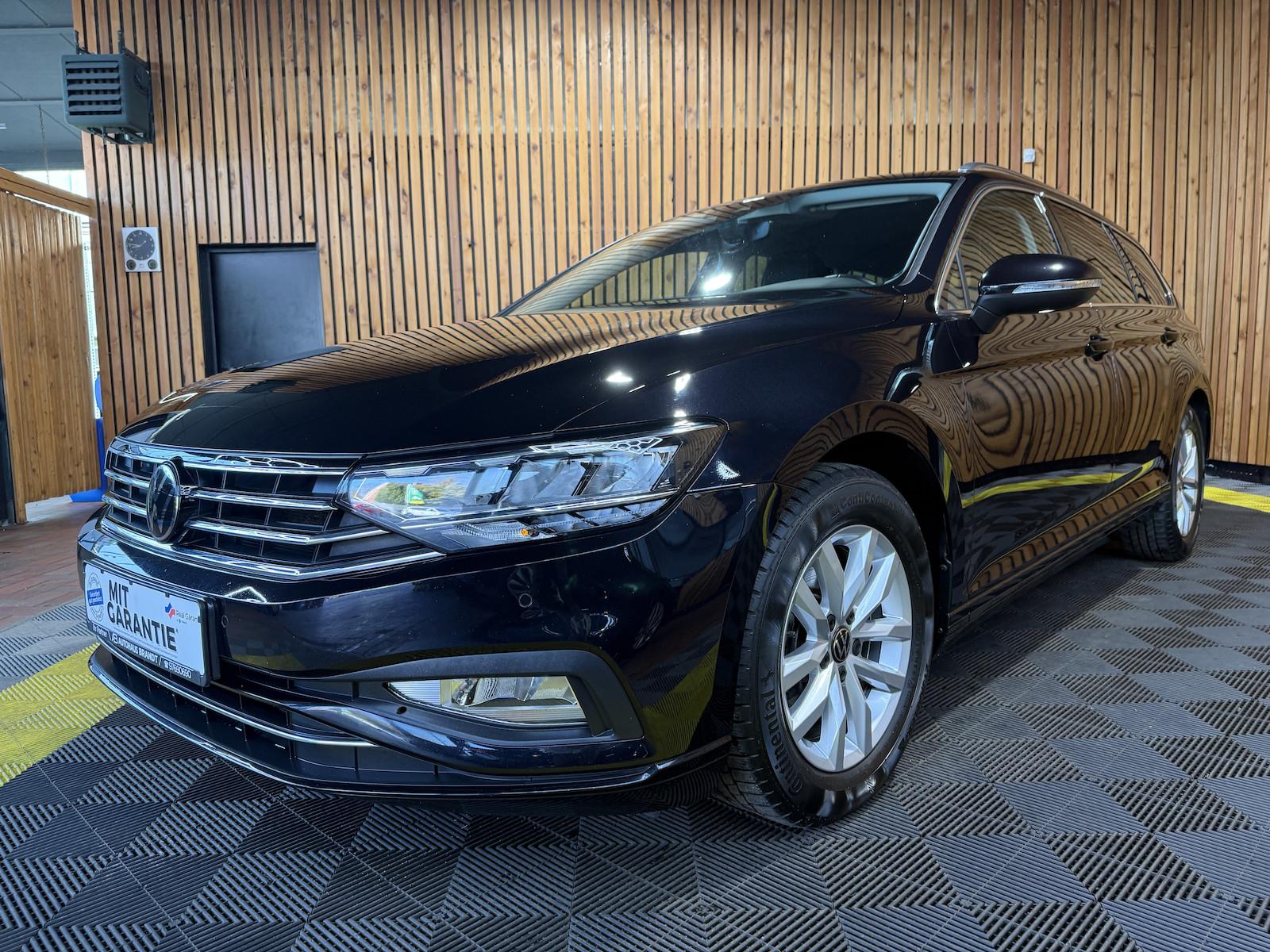 Volkswagen Passat Variant 1,5 TSI DSG *Navi*LED*Kam*ACC*AHK