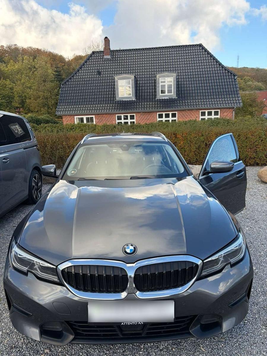 BMW 320