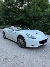 Ferrari California | Top gepflegt | frischer Service