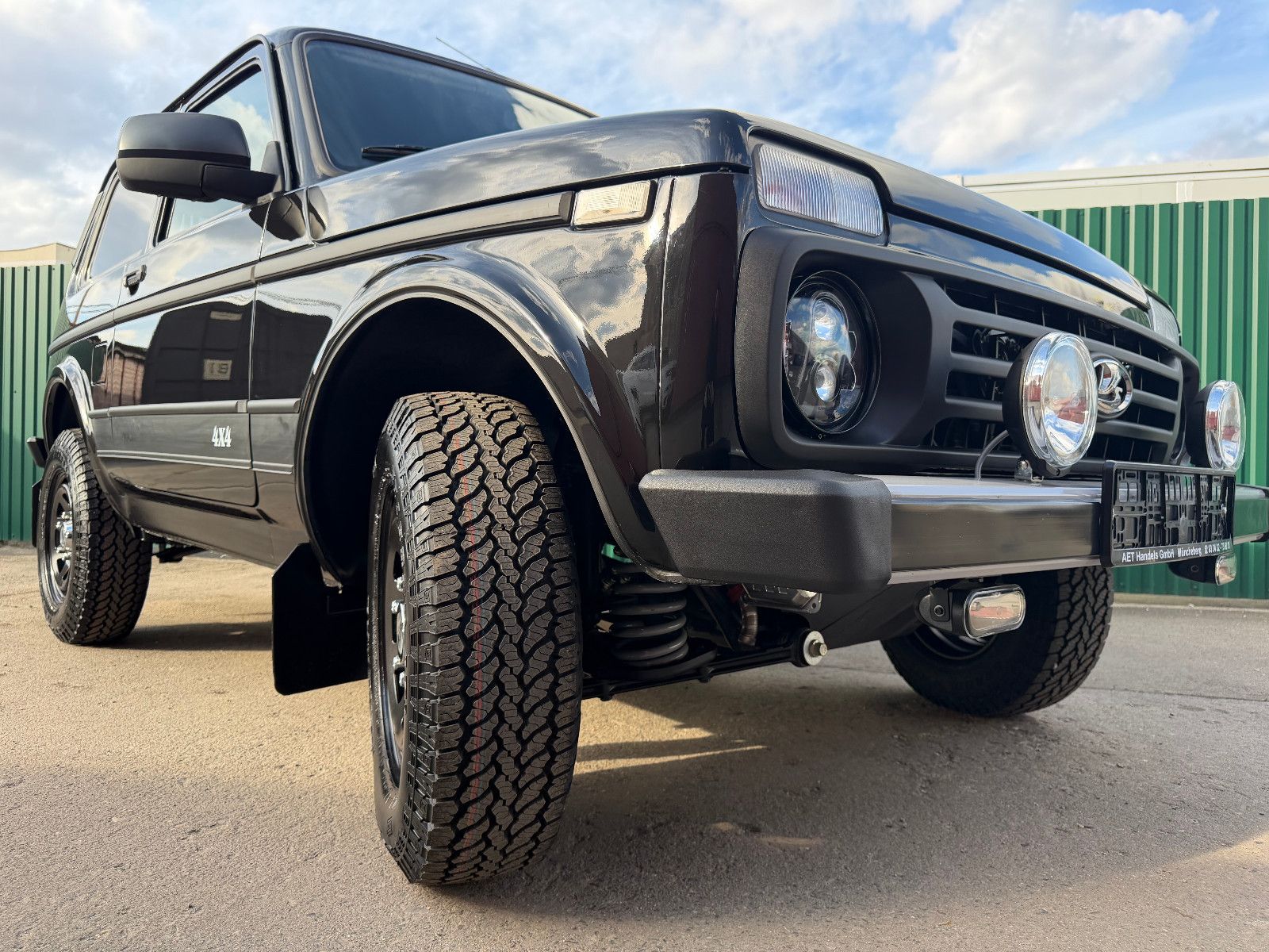 Fahrzeugabbildung Lada Niva LEGEND "PREMIUM PLUS"! !NEUE VIP-AUSSTATT.!