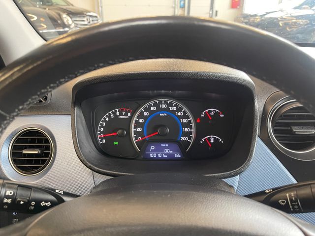 MYAUTOCENTER – Gebraucht- und Jahreswagen mit Werkstattservice in Pfaffenhofen Hyundai i10 Trend 5-Türer Aut. *SHZ*LHZ*KLIMA*EURO6*